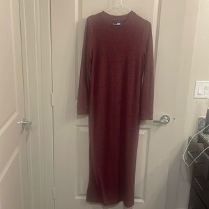 Old navy - maroon, maxi dress. Worn once. Sweater material.